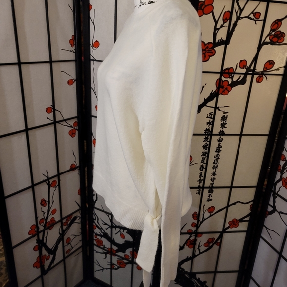 NEW TAGS ON "HOOKED UP BY I.O.T. SOFT FUZZY LADIES KNIT CARDIGAN - Picture 5 of 12